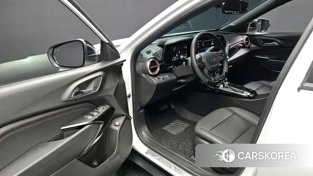 Chevrolet (GM Daewoo) Trax Crossover 2023 Белый из Кореи, фото 2