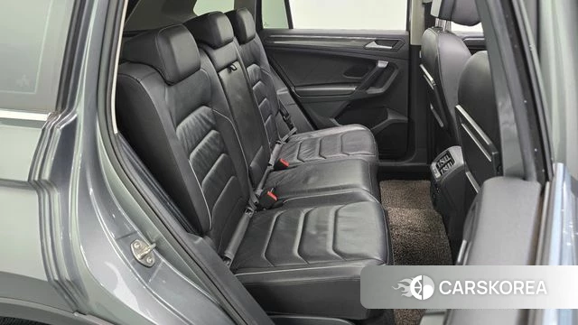 Volkswagen Tiguan second Generation 2020 Серый из Кореи, фото 2