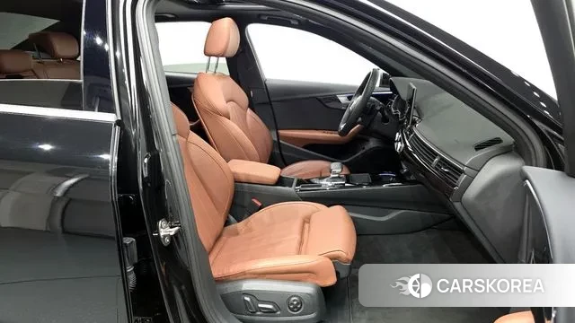 Audi A4 (B9) 2021 Черный из Кореи, фото 2