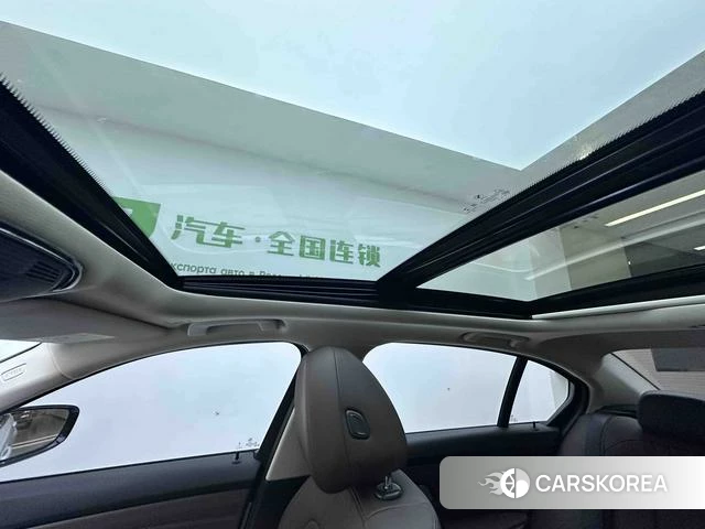 BMW 3 series 2022 Белый из Китая, фото 2