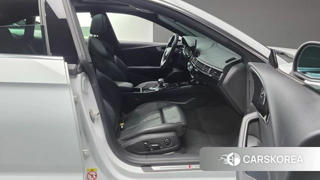 Audi A5 (F5) 2021 Белый из Кореи, фото 2
