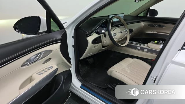 Genesis GV70 2021 Белый из Кореи, фото 2