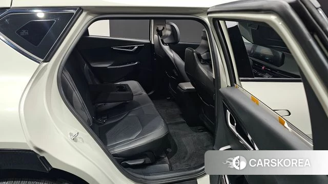 Kia EV6 2023 Жемчужный цвет из Кореи, фото 2
