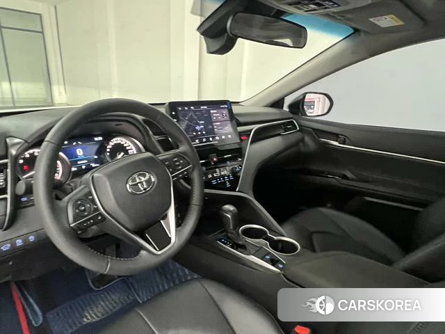 Toyota Camry 2023 Белый из Китая, фото 2