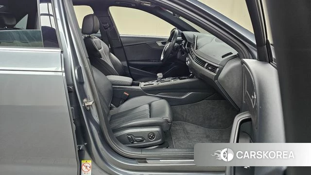 Audi A4 (B9) 2019 Серый из Кореи, фото 2