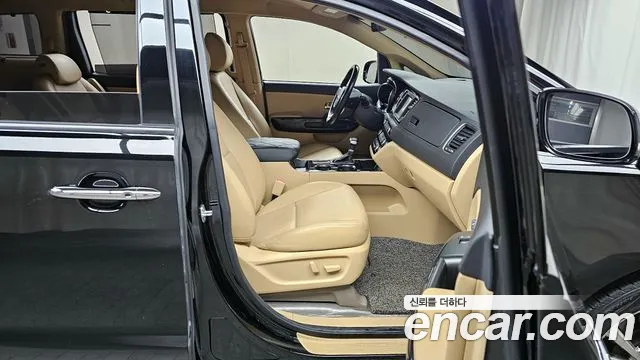 Kia The New Carnival 2019 Черный из Кореи, фото 2