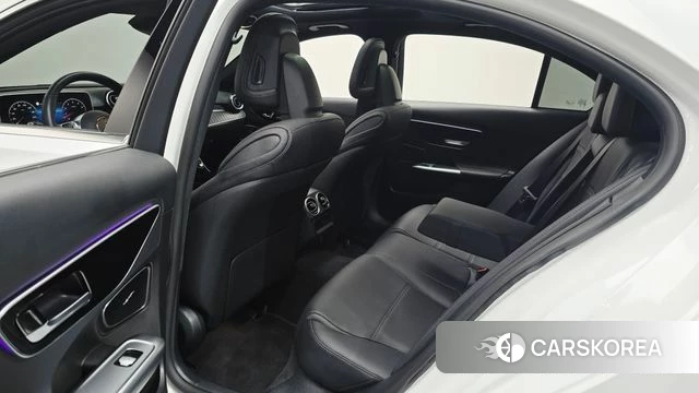 Mercedes-Benz C-Class W206 2023 Белый из Кореи, фото 2