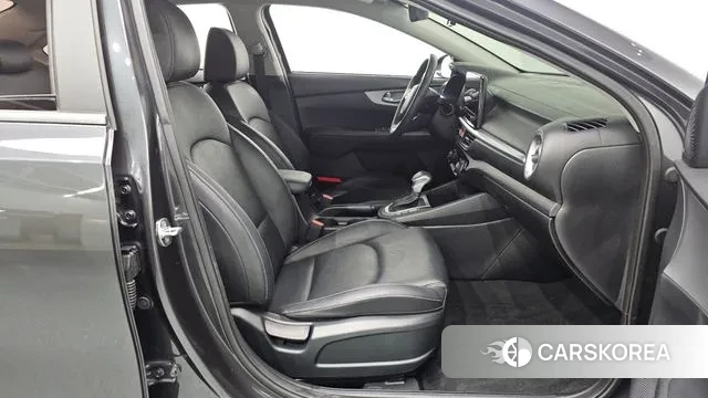 Kia The New K3 2nd generation 2021 Серый из Кореи, фото 2