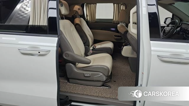 Kia Carnival 4th generation 2023 Белый из Кореи, фото 2