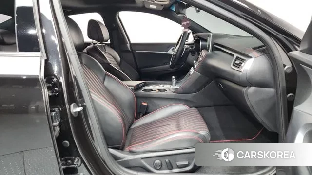 Genesis G70 2019 Черный из Кореи, фото 2