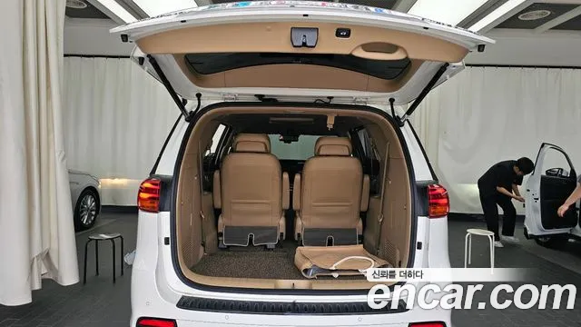 Kia The New Carnival 2018 Белый из Кореи, фото 2