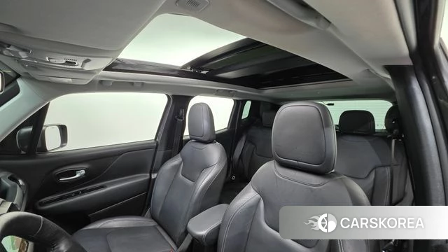 Jeep Renegade 2021 Серый из Кореи, фото 2