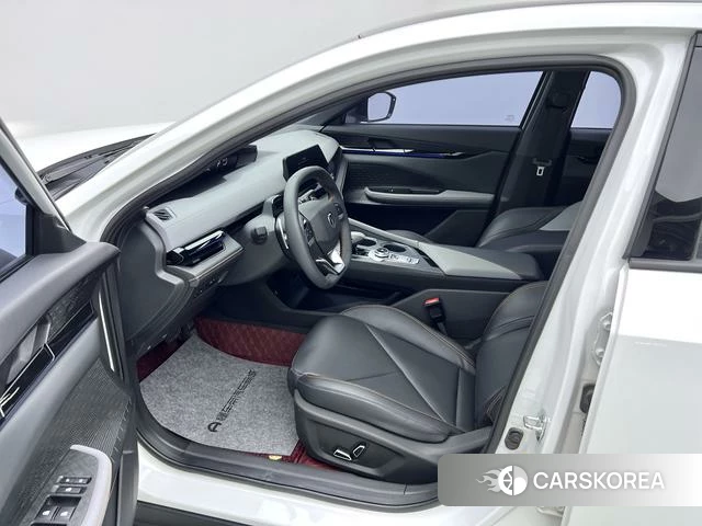 Chang'an UNI-V 2022 Белый из Китая, фото 2