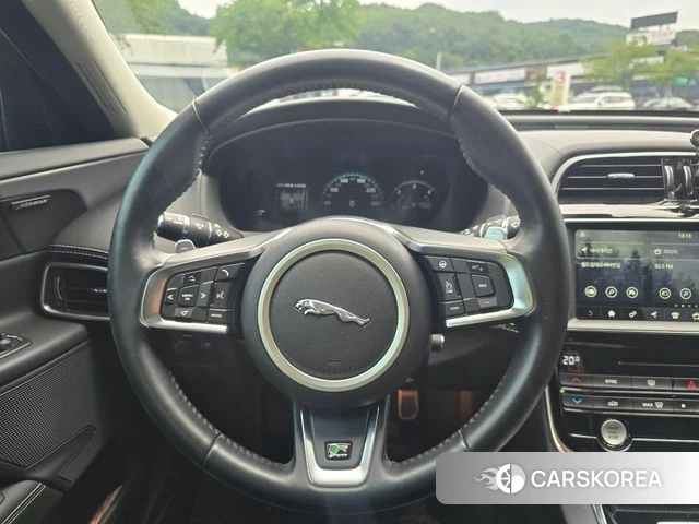 Jaguar XE 2019 Белый из Кореи, фото 2