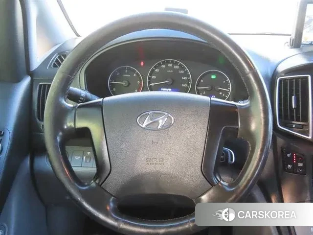 Hyundai The New Grand Starex 2018 Серебряный из Кореи, фото 2