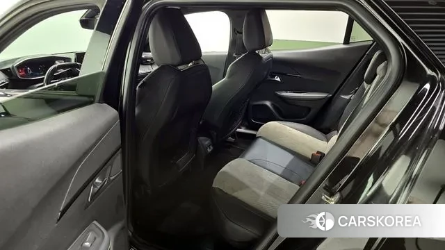 Peugeot e-2008 second generation 2020 Черный из Кореи, фото 2