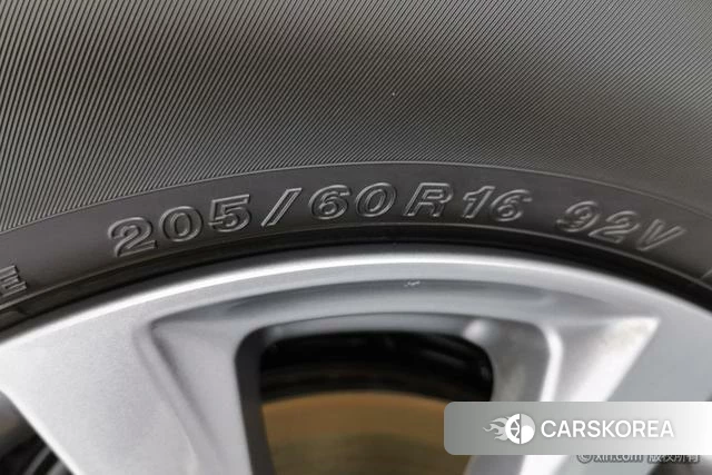 Mazda 3 Angkesaila 2024 Белый из Китая, фото 2