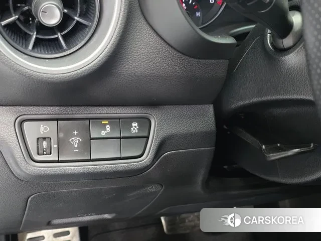 Kia The New K3 2nd generation 2022 Черный из Кореи, фото 2