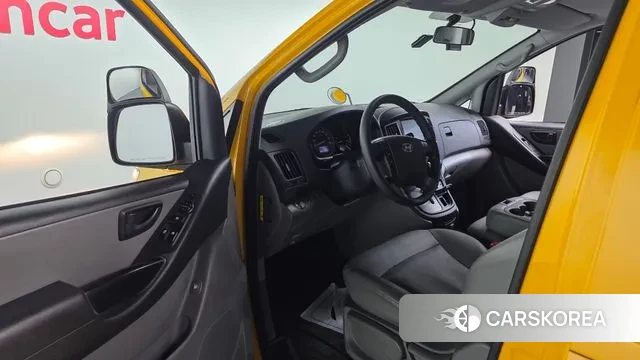 Hyundai The New Grand Starex 2018 Желтый из Кореи, фото 2