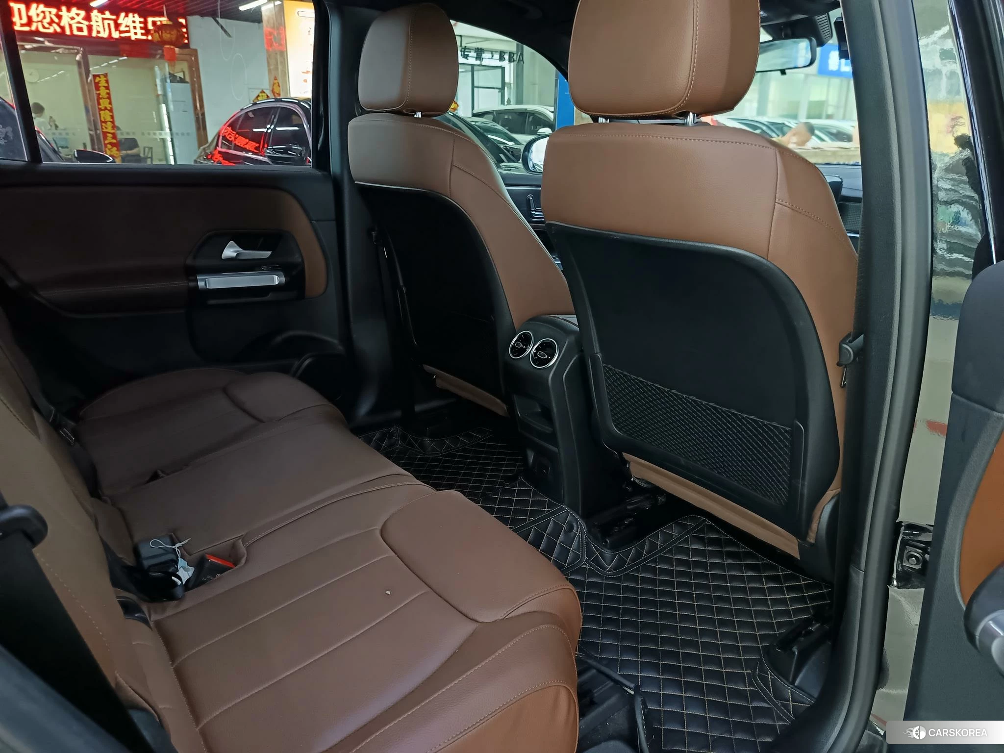 Mercedes-Benz GLB 2022 Черный из Китая, фото 2
