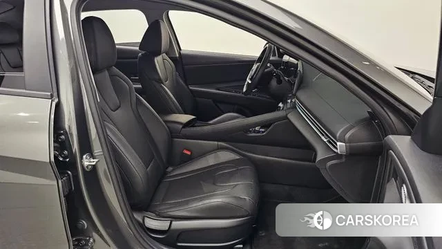 Hyundai The New Avante (CN7) 2023 Серый из Кореи, фото 2