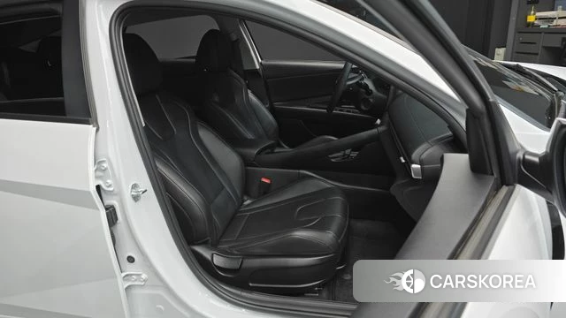 Hyundai Avante Hybrid (CN7) 2022 Белый из Кореи, фото 2