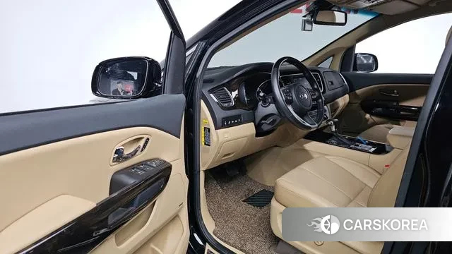 Kia The New Carnival 2019 Черный из Кореи, фото 2