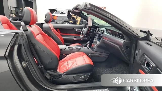 Ford Mustang 2019 Серый из Кореи, фото 2