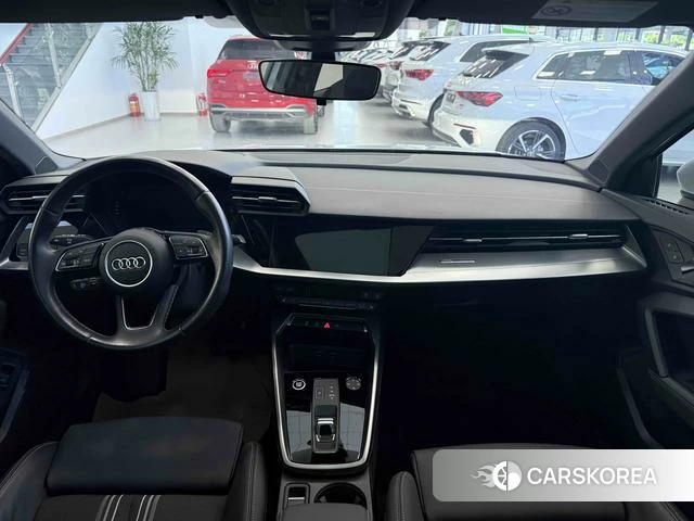 Audi A3 2023 Белый из Китая, фото 2