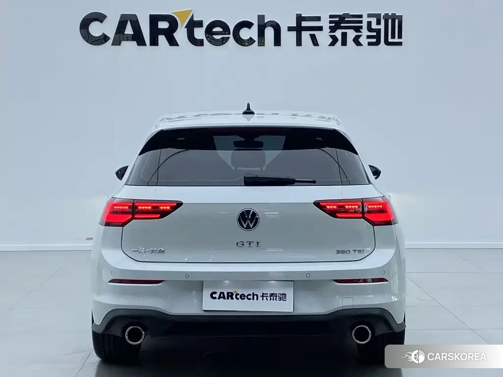 Volkswagen Golf 2026 Белый из Китая, фото 2