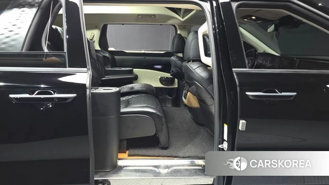 Kia Carnival 4th generation 2022 Черный из Кореи, фото 2