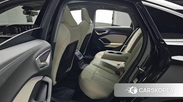 Audi A5 (B10) 2025 Черный из Кореи, фото 2