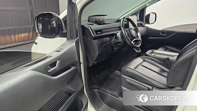 Hyundai Staria 2022 Белый из Кореи, фото 2