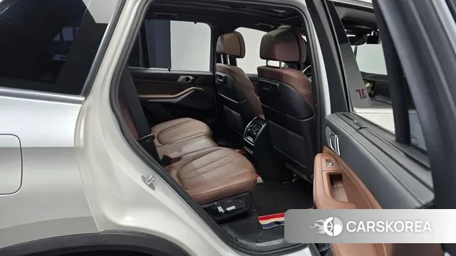 BMW X5 (G05) 2023 Белый из Кореи, фото 2