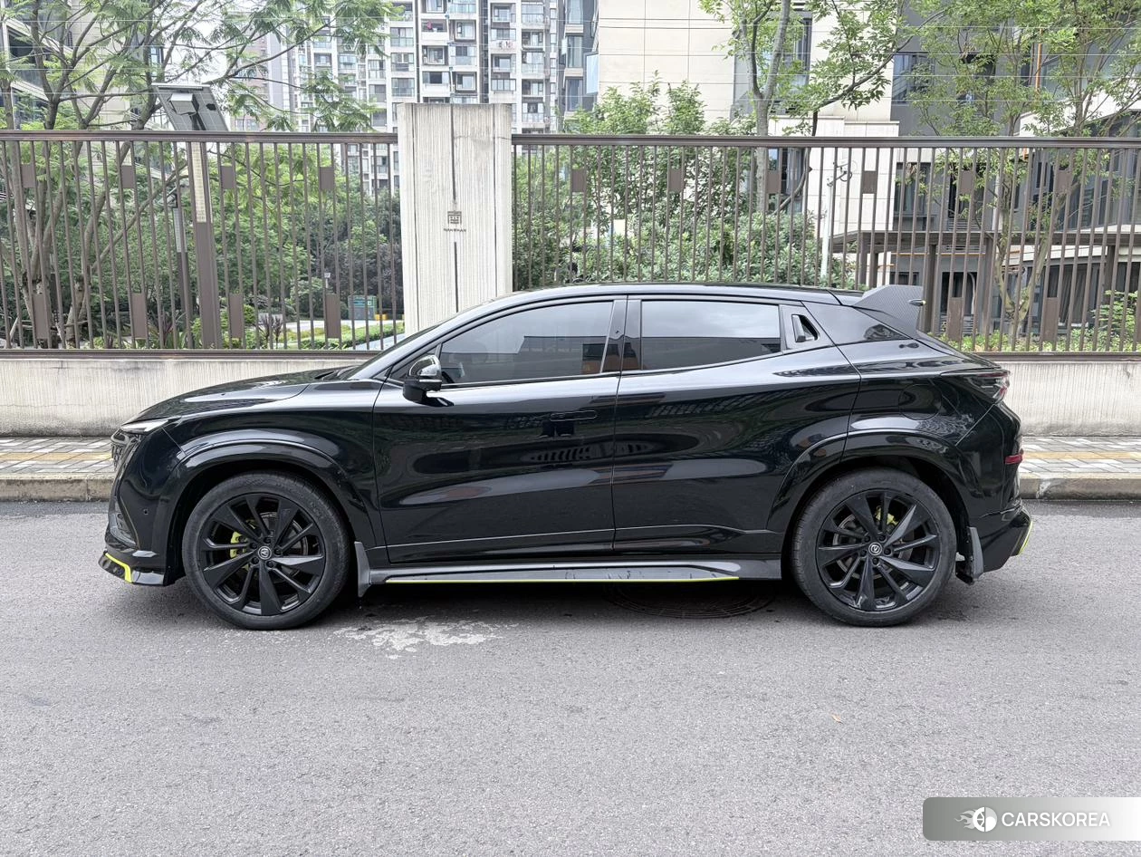 Chang'an UNI-T 2021 Черный из Китая, фото 2