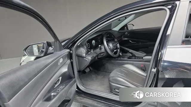 Hyundai Avante (CN7) 2021 Черный из Кореи, фото 2