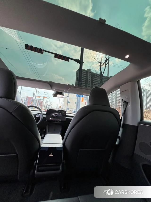 Tesla Model 3 2025 Серый из Кореи, фото 2