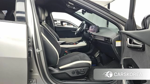 Kia EV6 2022 Серый из Кореи, фото 2