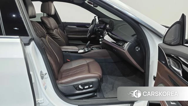BMW 6 Series GT (G32) 2021 Белый из Кореи, фото 2
