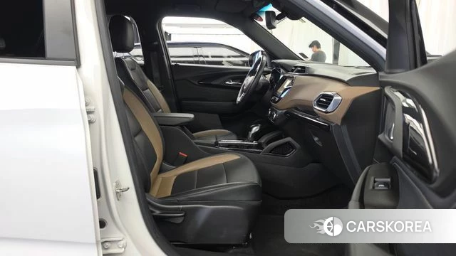 Chevrolet (GM Daewoo) Trailblazer 2021 Белый из Кореи, фото 2
