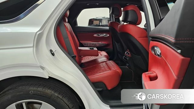 Genesis GV70 2021 Белый из Кореи, фото 2