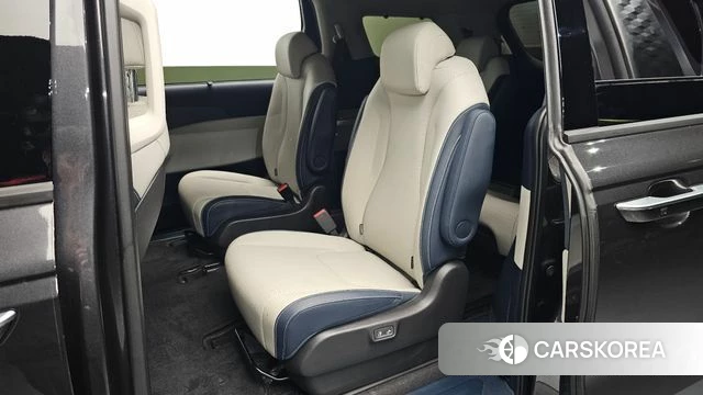 Kia The New Carnival 4th Generation 2025 Серый из Кореи, фото 2