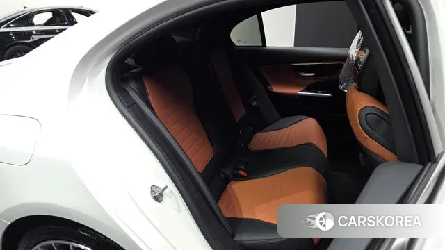 Mercedes-Benz C-Class W206 2023 Белый из Кореи, фото 2