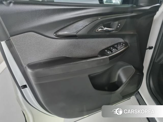 Chevrolet (GM Daewoo) Trailblazer 2022 Белый из Кореи, фото 2