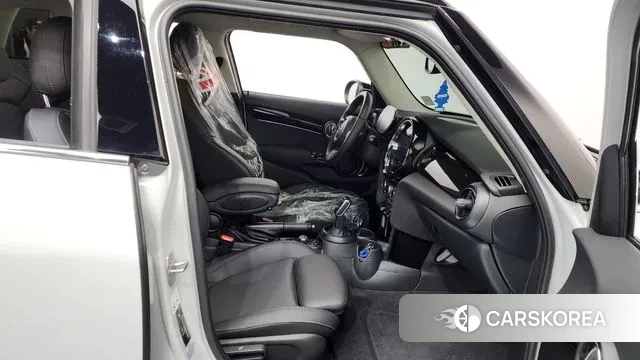 Mini Cooper 2021 Серебристо-серый из Кореи, фото 2