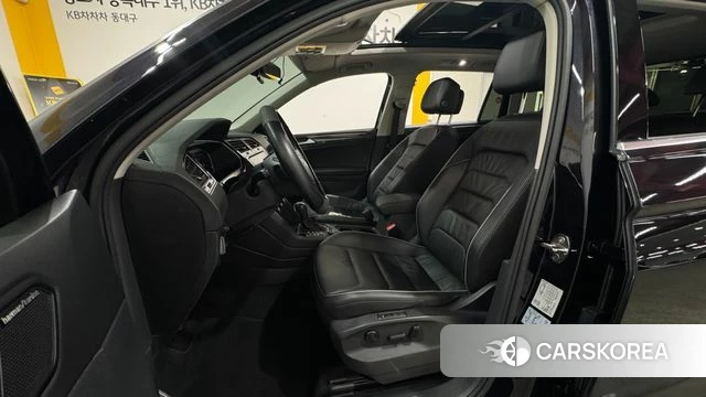 Volkswagen Tiguan second Generation 2020 Черный из Кореи, фото 2