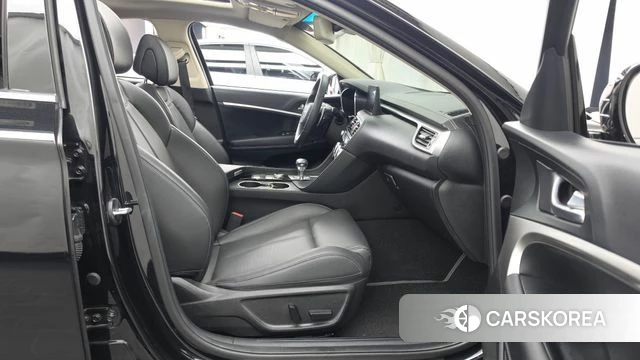Genesis The New G70 2022 Черный из Кореи, фото 2