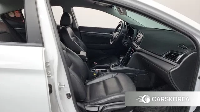 Hyundai Avante AD 2018 Белый из Кореи, фото 2