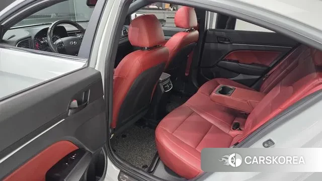 Hyundai Avante AD 2018 Белый из Кореи, фото 2