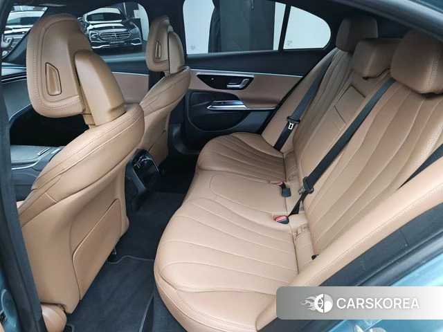 Mercedes-Benz E-Class W214 2025 Синий нефрит из Кореи, фото 2